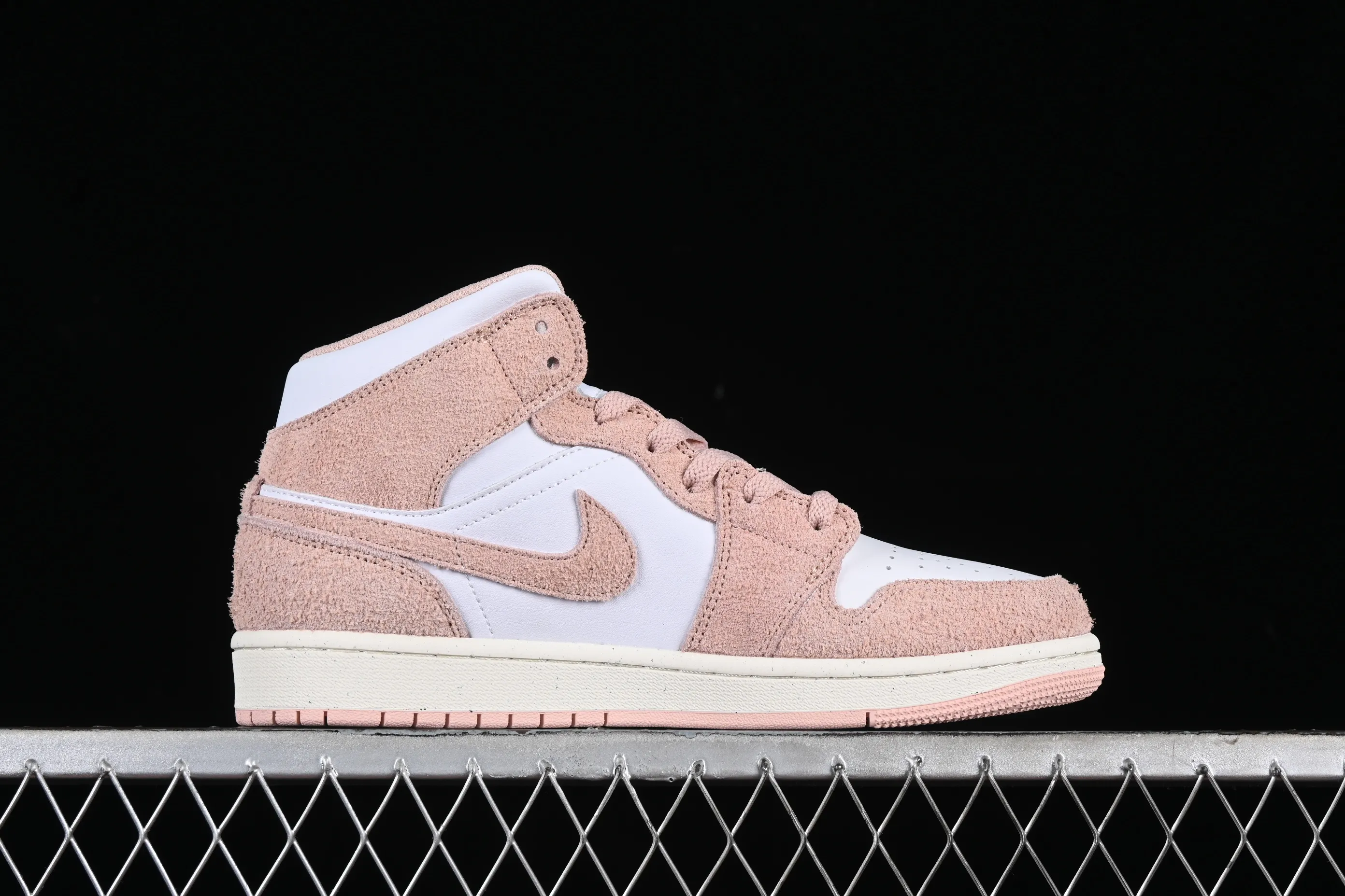 All categories Air Jordan Jordan series basketball shoes Air Jordan 1 Mid Air Jordan AJ1 Mid AJ1 Joe 1 white pink mid-top basketball shoes FN7432-161